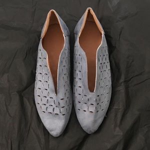 Women’s flat